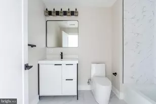 1511 S 15th St, Philadelphia, PA 19146 - Photo 13