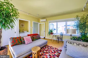 915 S 7th St, Philadelphia, PA 19147 - Photo 17