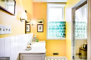915 S 7th St, Philadelphia, PA 19147 - Photo 13