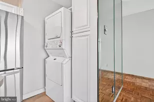 2401 Pennsylvania Ave, Philadelphia, PA 19130 - Photo 15