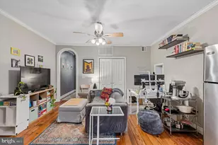 302 Lombard St, Philadelphia, PA 19147 - Photo 7