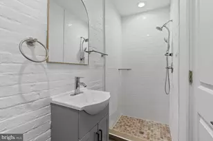 1928 E Cumberland St, Philadelphia, PA 19125 - Photo 9