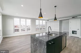 526 Brown St, Philadelphia, PA 19123 - Photo 7