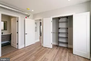 526 Brown St, Philadelphia, PA 19123 - Photo 15