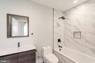 526 Brown St, Philadelphia, PA 19123 - Photo 9