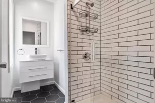 1543 S Bailey St, Philadelphia, PA 19146 - Photo 33