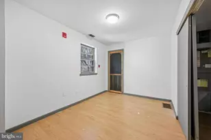 2036 Mt Vernon St, Philadelphia, PA 19130 - Photo 11