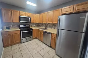 2415 Tremont St, Philadelphia, PA 19115 - Photo 5