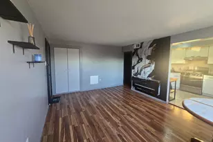 529 Foster St, Philadelphia, PA 19116 - Photo 3