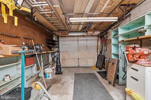 8931 Leonard St, Philadelphia, PA 19152 - Photo 37