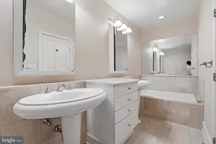 1512 Spruce, Philadelphia, PA 19102 - Photo 21