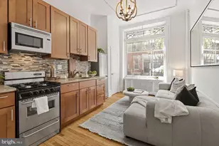 1109 Spruce St, Philadelphia, PA 19107 - Photo 3