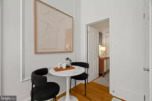 1109 Spruce St, Philadelphia, PA 19107 - Photo 9