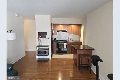 2101-17 Chestnut Street #919, Philadelphia, PA 19103 - Photo 5
