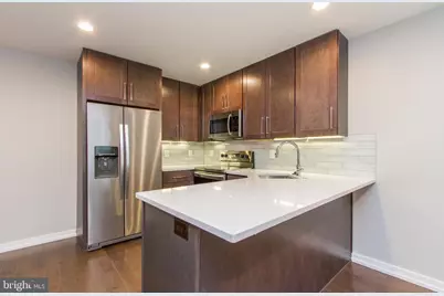 908 S 21st Street #A, Philadelphia, PA 19146 - Photo 3