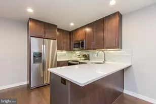 908 S 21st St, Philadelphia, PA 19146 - Photo 3