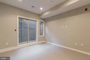 908 S 21st St, Philadelphia, PA 19146 - Photo 13