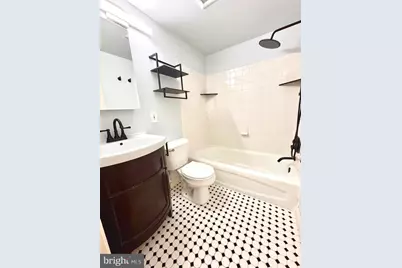 2340 Christian Street, Philadelphia, PA 19146 - Photo 15