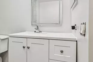 241 S 6th St, Philadelphia, PA 19106 - Photo 23