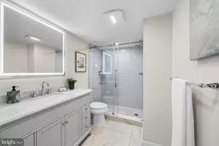 241 S 6th St, Philadelphia, PA 19106 - Photo 31