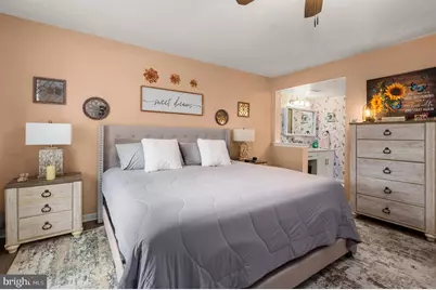 5025 S Convent Lane #J, Philadelphia, PA 19114 - Photo 15