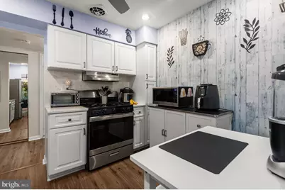 5025 S Convent Lane #J, Philadelphia, PA 19114 - Photo 7