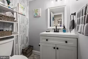 5025 S Convent Ln, Philadelphia, PA 19114 - Photo 13