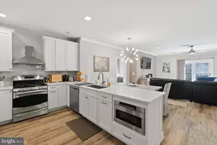 800 Admirals Way, Philadelphia, PA 19146 - Photo 5