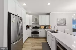 800 Admirals Way, Philadelphia, PA 19146 - Photo 7