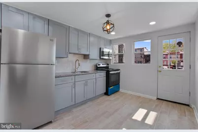2545 N Marshall Street, Philadelphia, PA 19133 - Photo 9