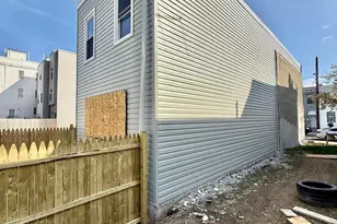 2058 E Auburn St, Philadelphia, PA 19134 - Photo 7