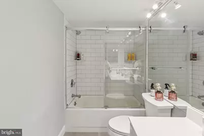 241 S 6th Street #311A, Philadelphia, PA 19106 - Photo 13