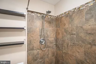 725 Hoffman Street, Philadelphia, PA 19148 - Photo 15