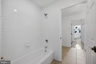 752 S 15th St, Philadelphia, PA 19146 - Photo 15