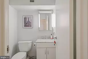 219 S 18th St, Philadelphia, PA 19103 - Photo 9