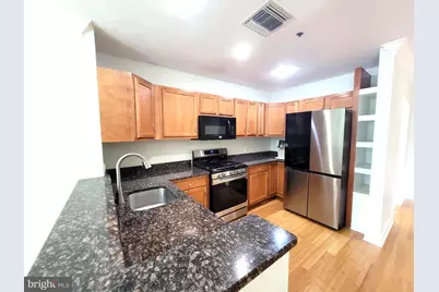 1100 Vine Street #P301, Philadelphia, PA 19107 - Photo 11