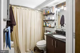 1201 Fitzwater St, Philadelphia, PA 19147 - Photo 11