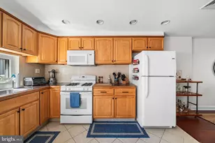 2520 Webster St, Philadelphia, PA 19146 - Photo 11