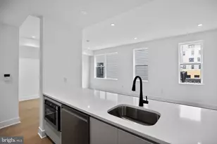 635 N 7th St, Philadelphia, PA 19123 - Photo 13