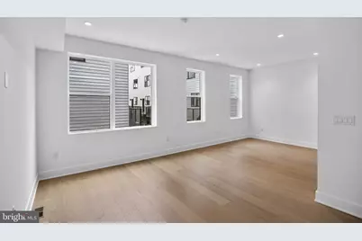 635 N 7th St #B4B, Philadelphia, PA 19123 - Photo 5