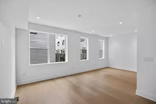 635 N 7th St, Philadelphia, PA 19123 - Photo 5