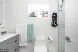 1926 Bainbridge St, Philadelphia, PA 19146 - Photo 17