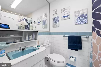 1044 Bloomfield Avenue, Philadelphia, PA 19115 - Photo 25