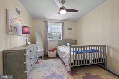 1044 Bloomfield Avenue, Philadelphia, PA 19115 - Photo 27