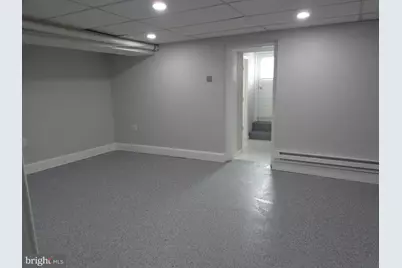 137 Jamestown Avenue, Philadelphia, PA 19127 - Photo 17