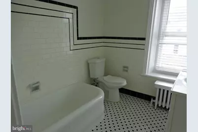 137 Jamestown Avenue, Philadelphia, PA 19127 - Photo 15