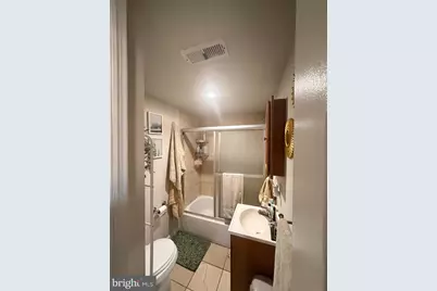 1710 W Girard Avenue #2F, Philadelphia, PA 19130 - Photo 11