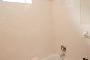 1927 S 10th St, Philadelphia, PA 19148 - Photo 15