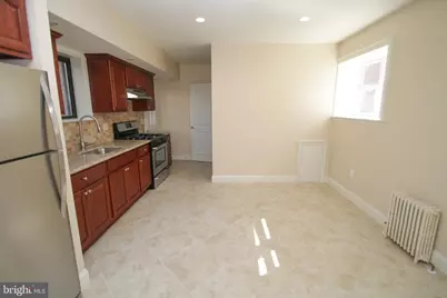 1927 S 10th Street #1ST FLOOR, Philadelphia, PA 19148 - Photo 7
