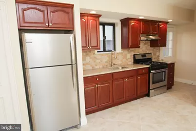 1927 S 10th Street #1ST FLOOR, Philadelphia, PA 19148 - Photo 11